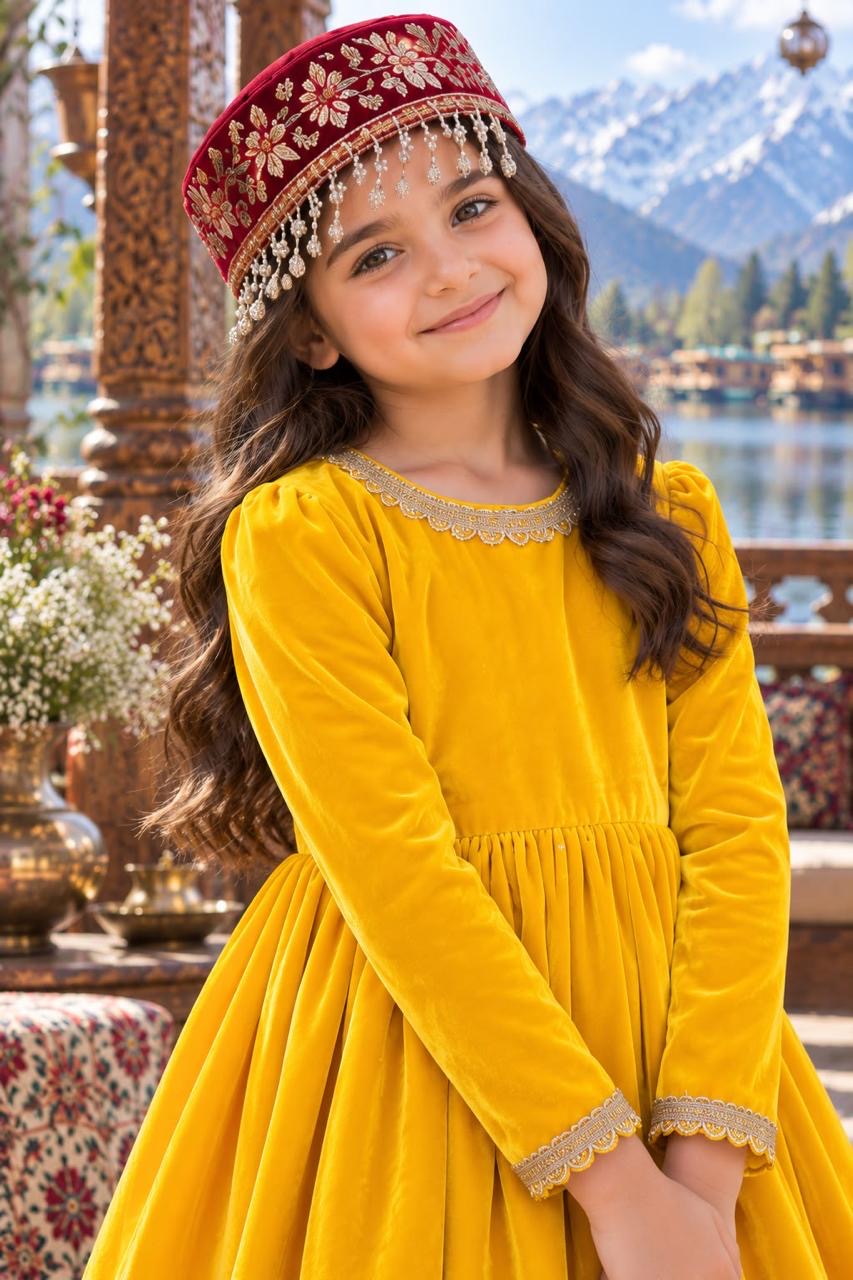 YELLOW VELVET SET