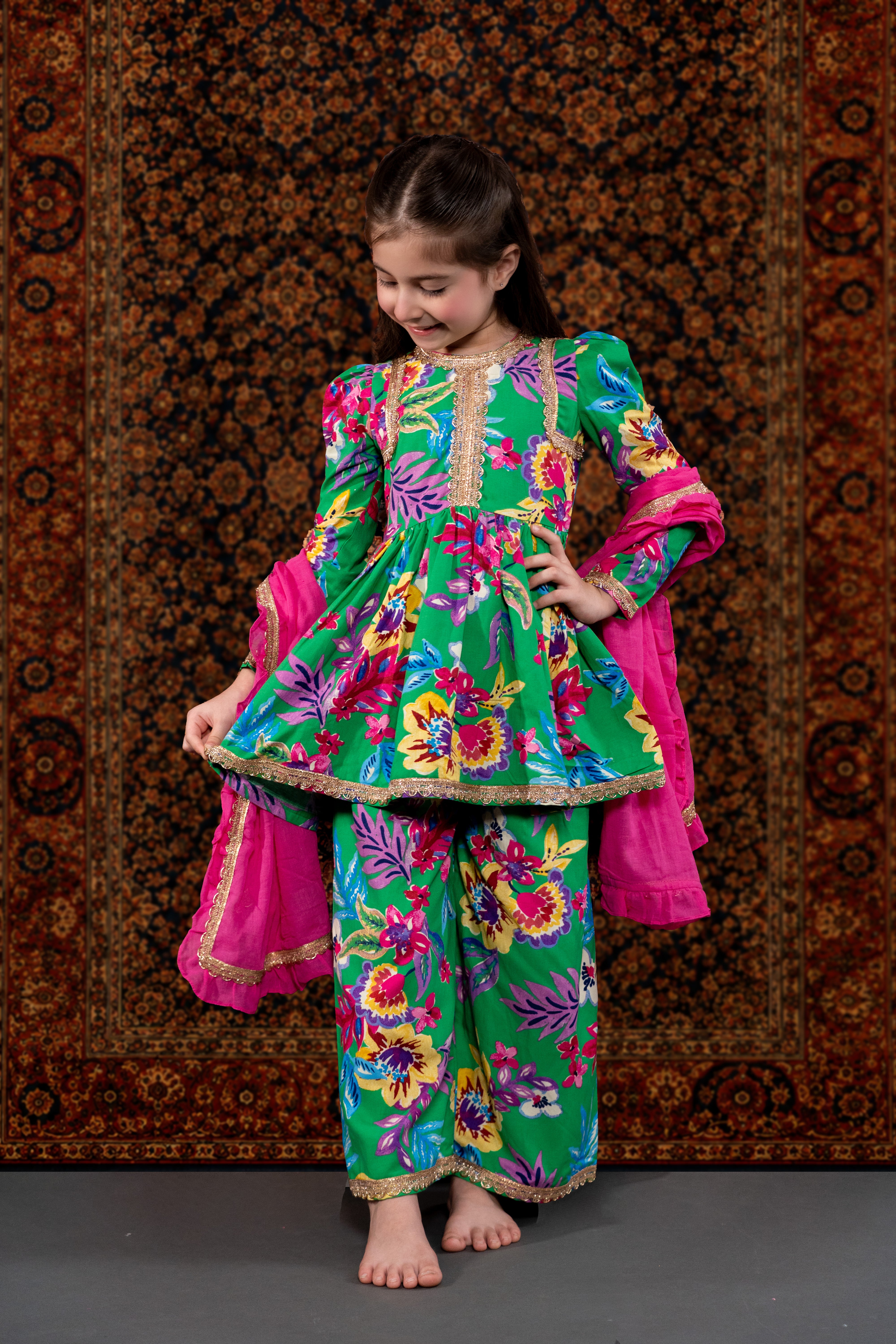 AAMNA - A DARK GREEN COTTON SUIT SET