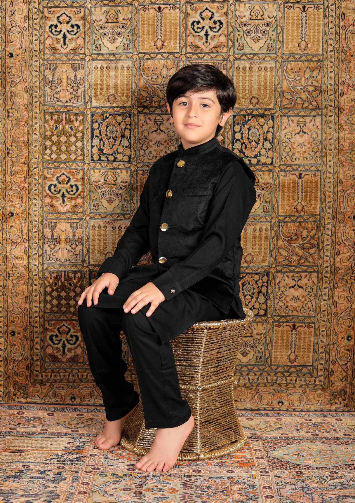 VEER (WITH JACKET) - The Pony & Peony Co.