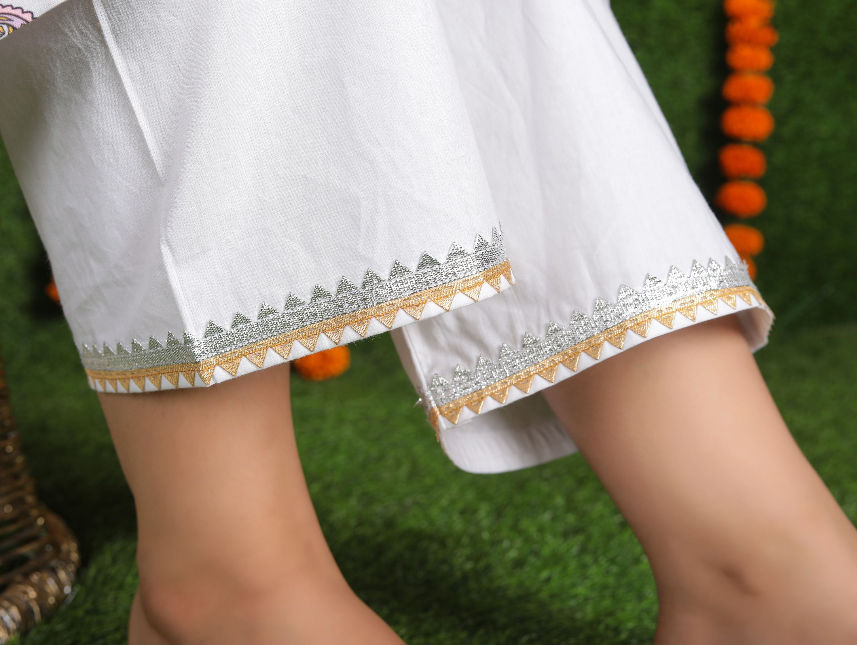 SARAH - The Pony & Peony Co.