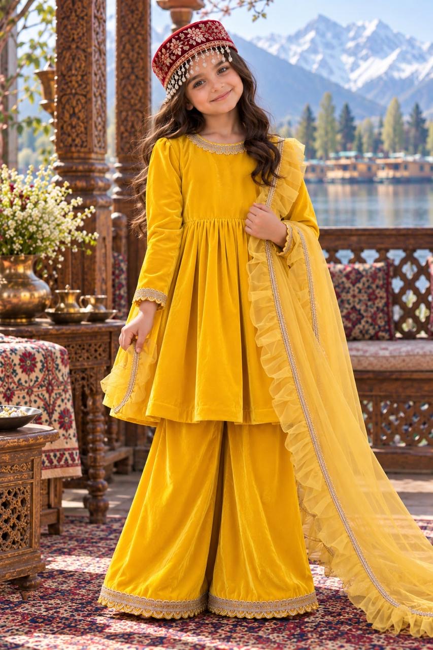YELLOW VELVET SET