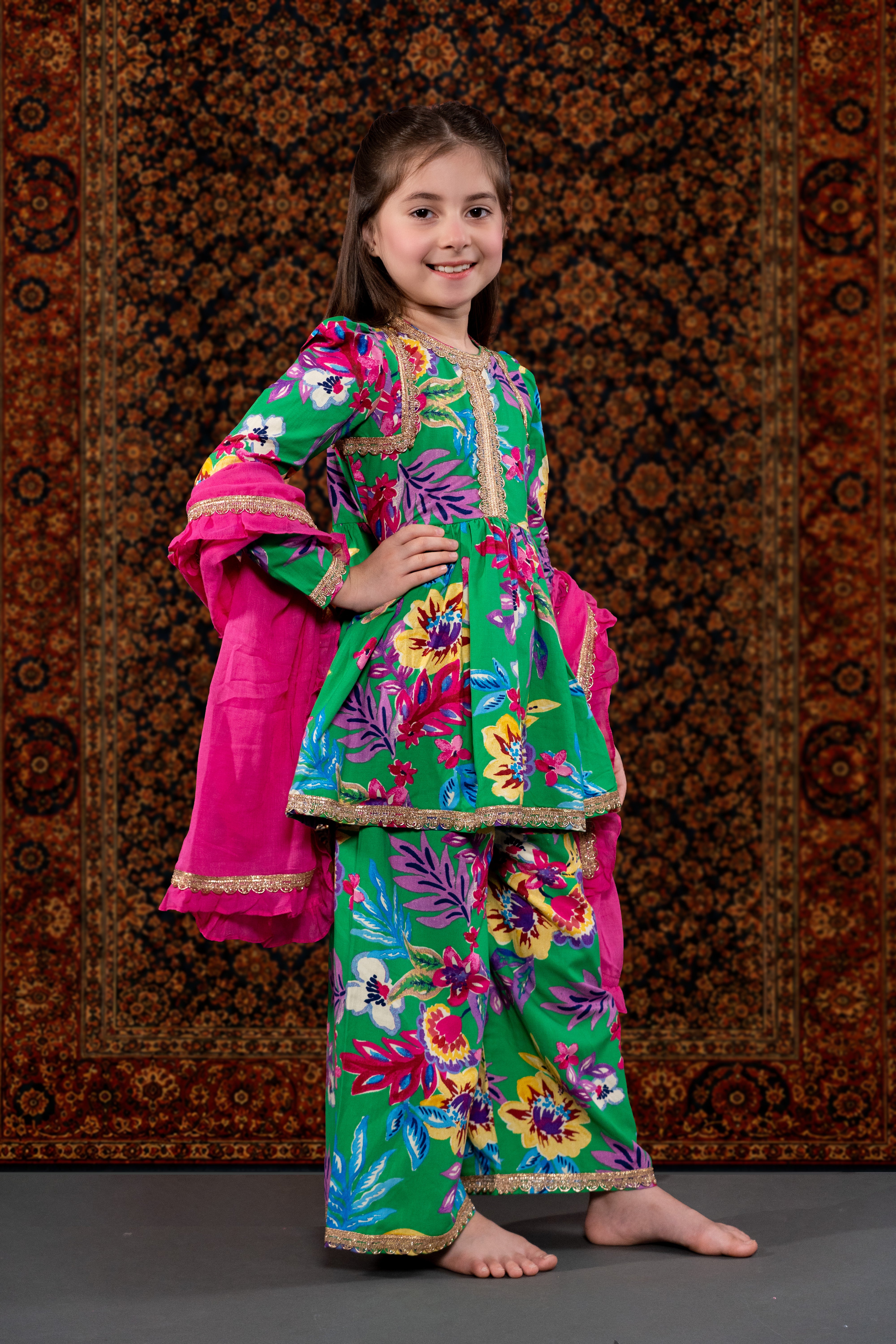 AAMNA - A DARK GREEN COTTON SUIT SET