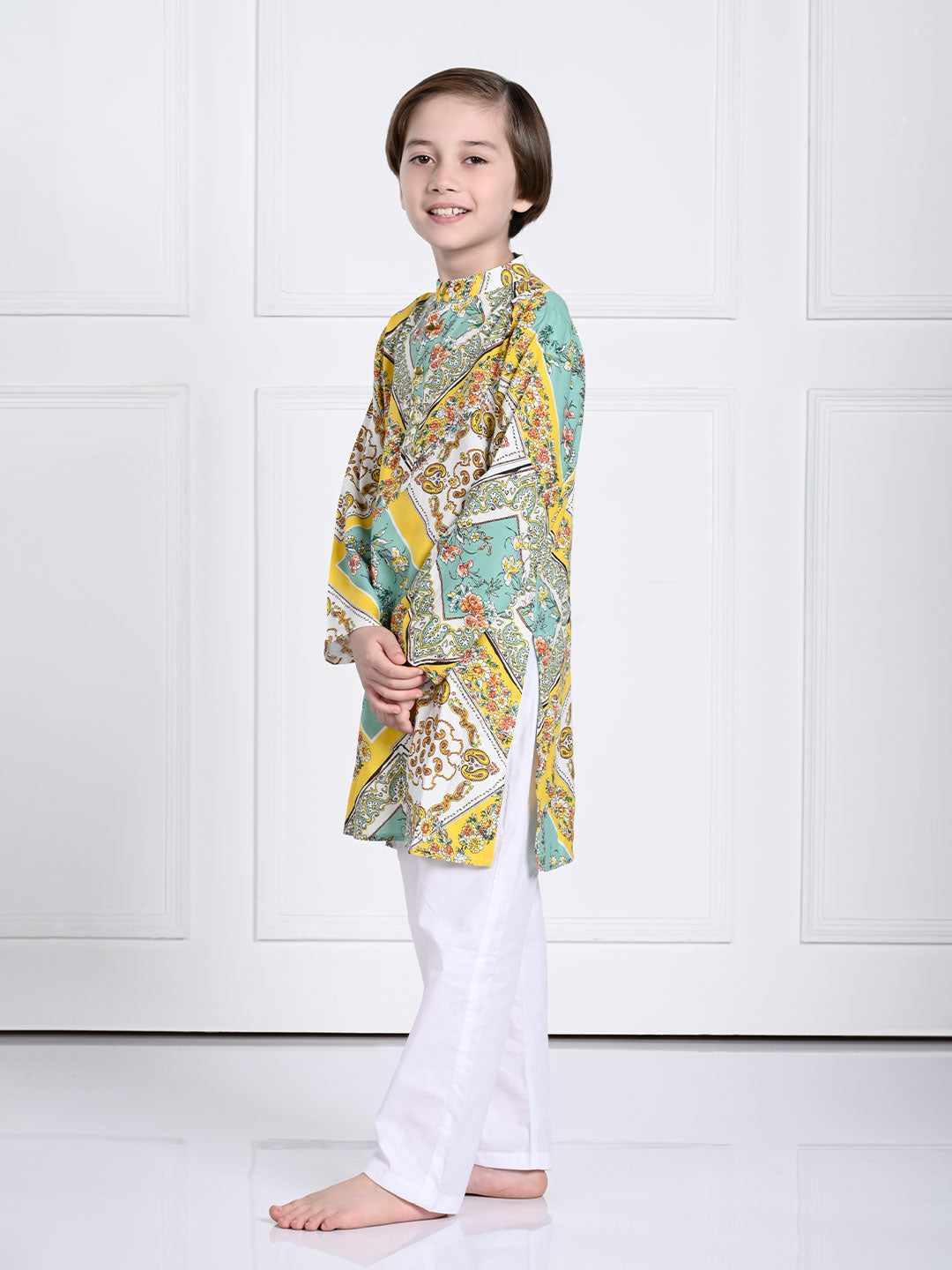 Riaan - Yellow And Green Kurta Pajama Set